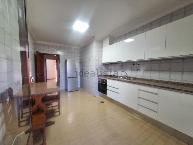 Apartamento, Ferreiros e Gondizalves