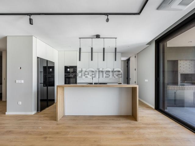 Apartamento, Ferreiros e Gondizalves