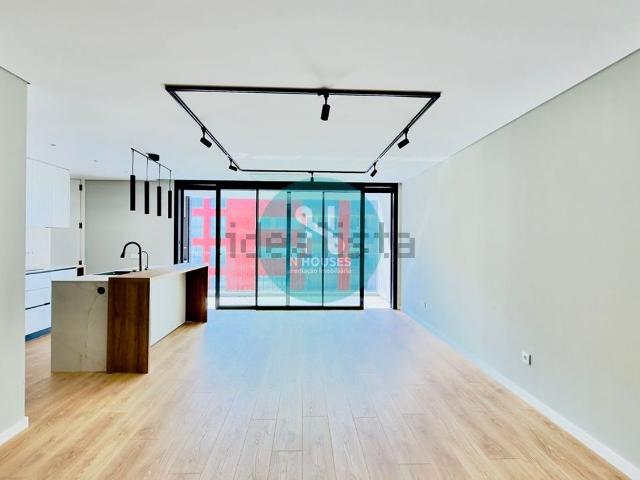 Apartamento, Ferreiros e Gondizalves