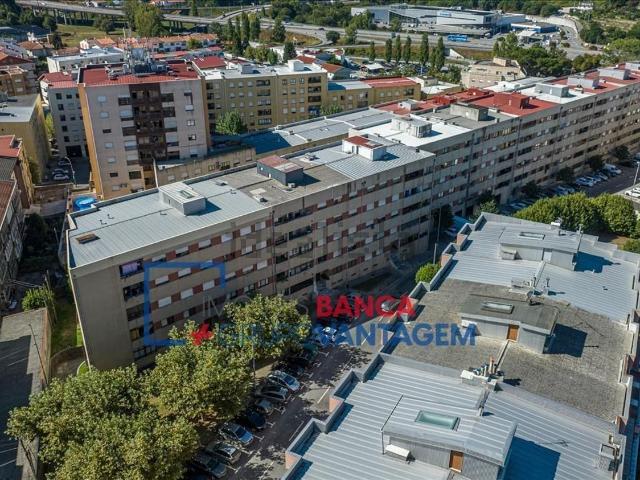 Apartamento, Ferreiros e Gondizalves