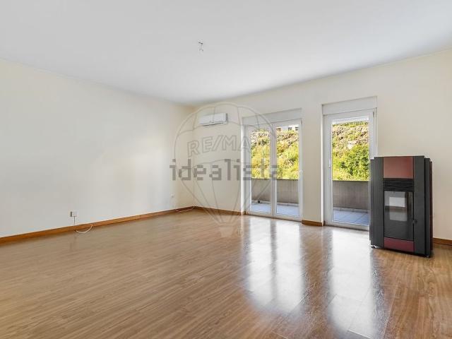 Apartamento, Fonte Arcada e Oliveira