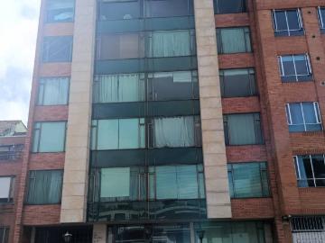 Apartamento for rent in Usaquen, Santa Barbara, Bogota