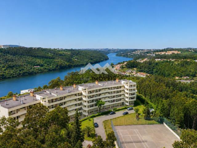 Apartamento, Foz do Sousa e Covelo