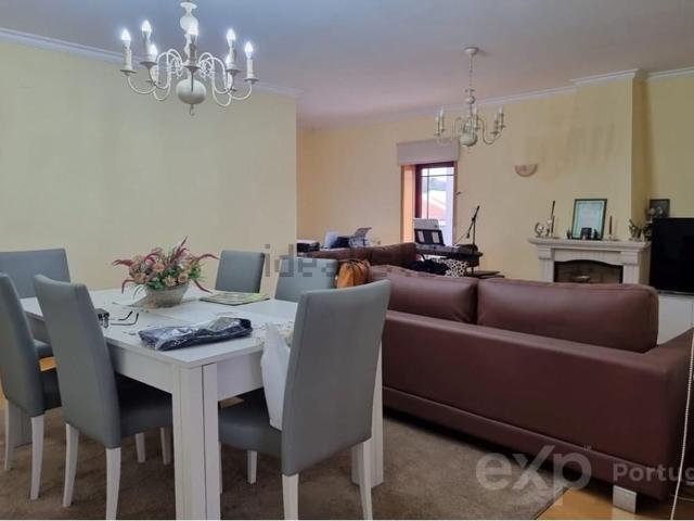 Apartamento, Gulpilhares e Valadares