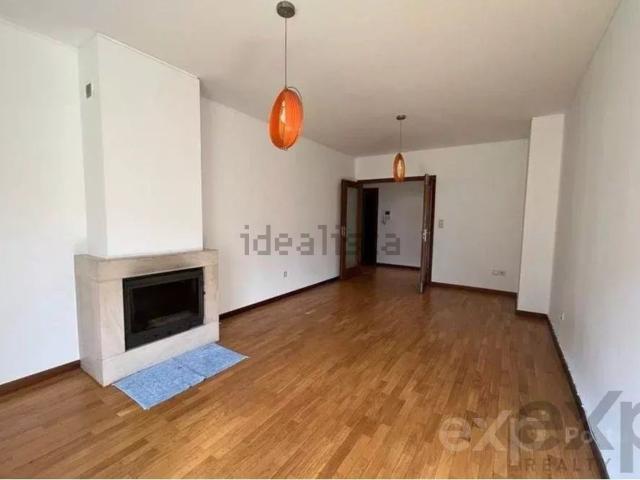 Apartamento, Gulpilhares e Valadares