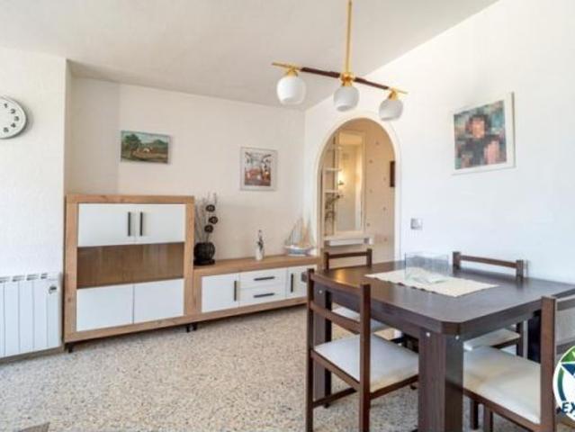Apartamento idealmente situado en primera línea de mar