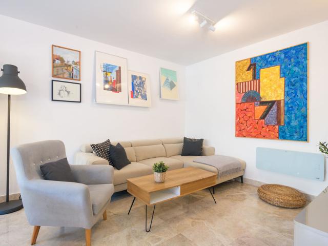Apartamento junto a María Zambrano profesionales