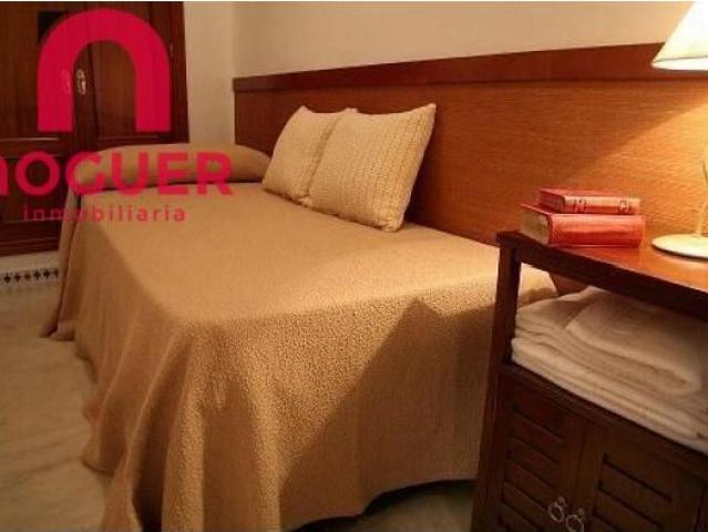APARTAMENTO JUNTO A LA CORREDERA CON LICENCIA ALQUILER TURISTICO EN PLANTA BAJA
