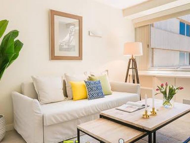 Apartamento junto a la Plaza de Colón