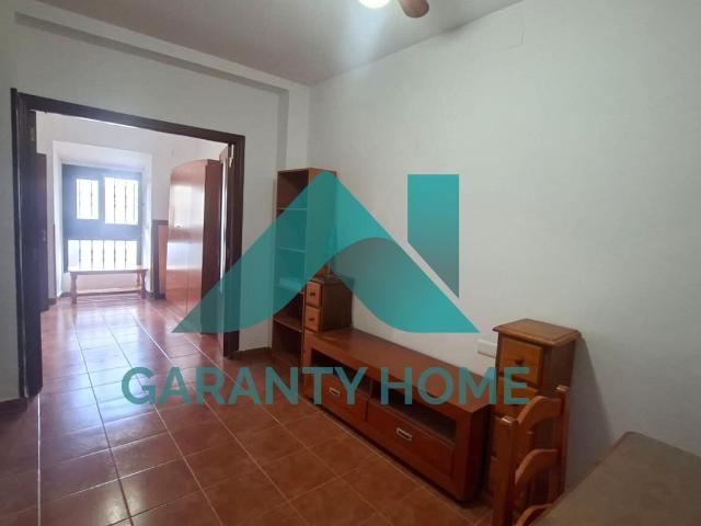 ¡APARTAMENTO JUNTO A PLAZA DE TOROS – CÁCERES! ✨