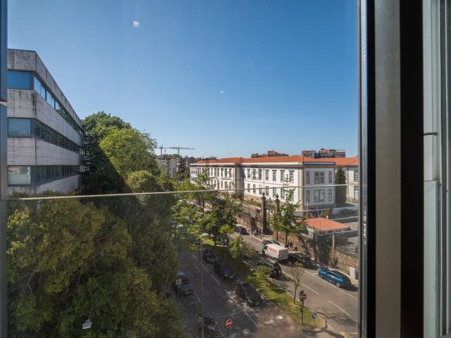 Apartamento, Júlio Dinis Hospital Militar, Cedofeita Santo Ildefonso Sé Miragaia São Nicolau Vitória