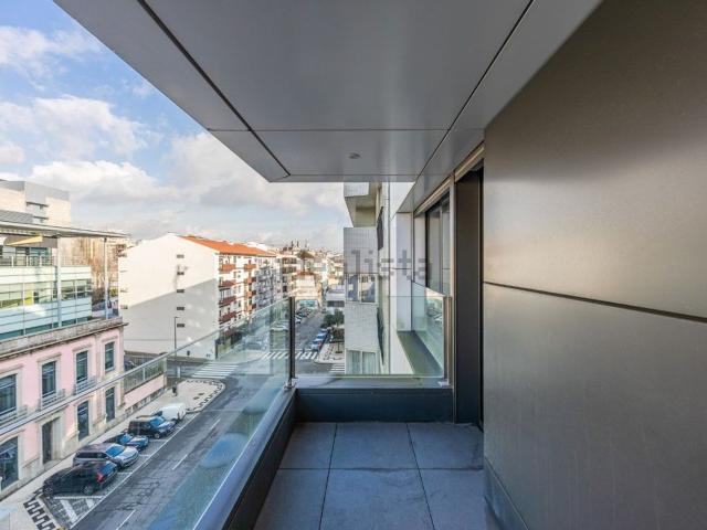Apartamento, Júlio Dinis Hospital Militar, Cedofeita Santo Ildefonso Sé Miragaia São Nicolau Vitória