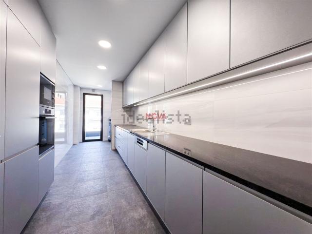 Apartamento, Júlio Dinis Hospital Militar, Cedofeita Santo Ildefonso Sé Miragaia São Nicolau Vitória