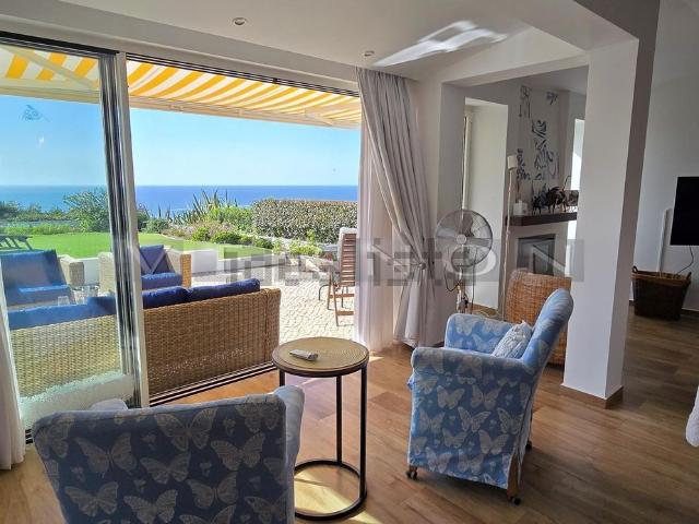 Apartamento, Lagoa e Carvoeiro