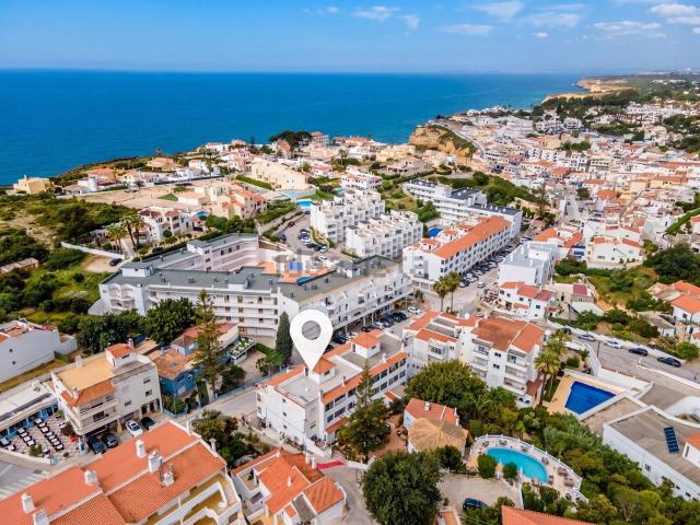 Apartamento, Lagoa e Carvoeiro