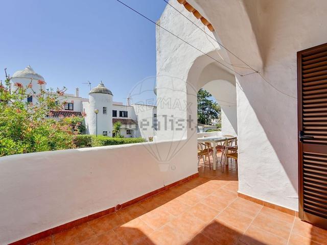 Apartamento, Lagoa e Carvoeiro