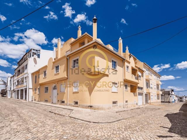 Apartamento, Lagoa e Carvoeiro