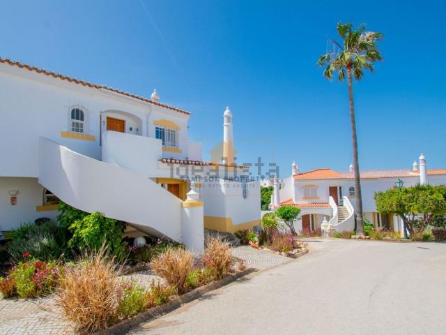 Apartamento, Lagoa e Carvoeiro