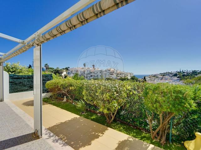 Apartamento, Lagoa e Carvoeiro