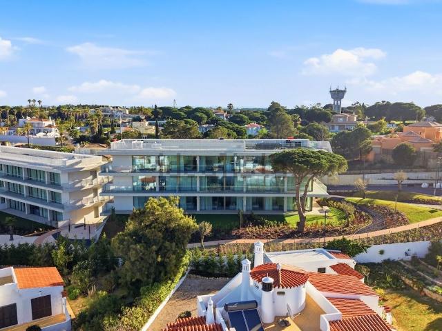 Apartamento, Lagoa e Carvoeiro