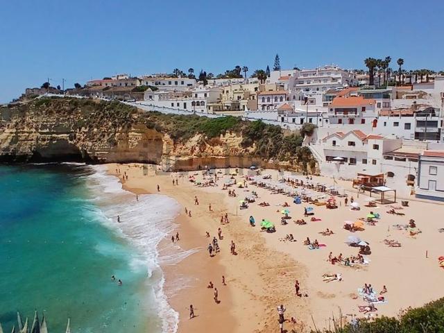 Apartamento, Lagoa e Carvoeiro