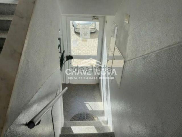 Apartamento, Laranjeiro e Feijó