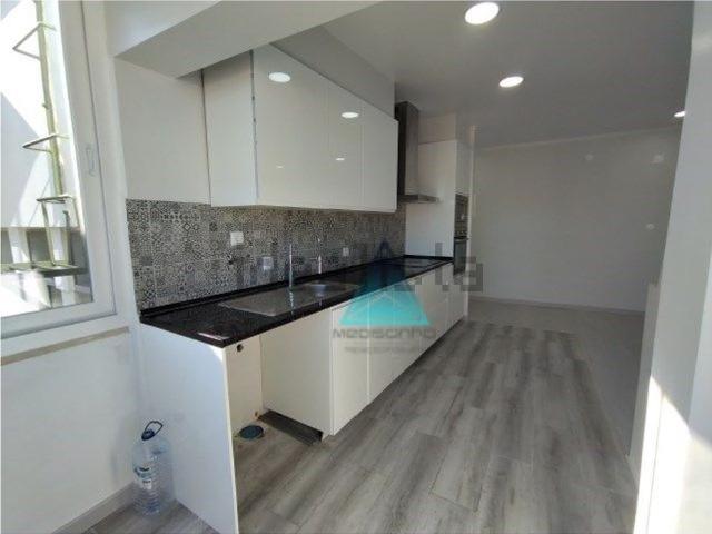 Apartamento, Laranjeiro e Feijó