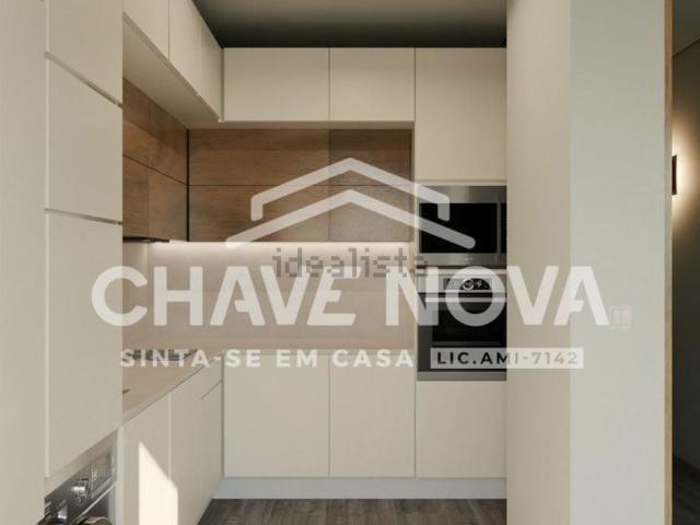 Apartamento, Laranjeiro e Feijó