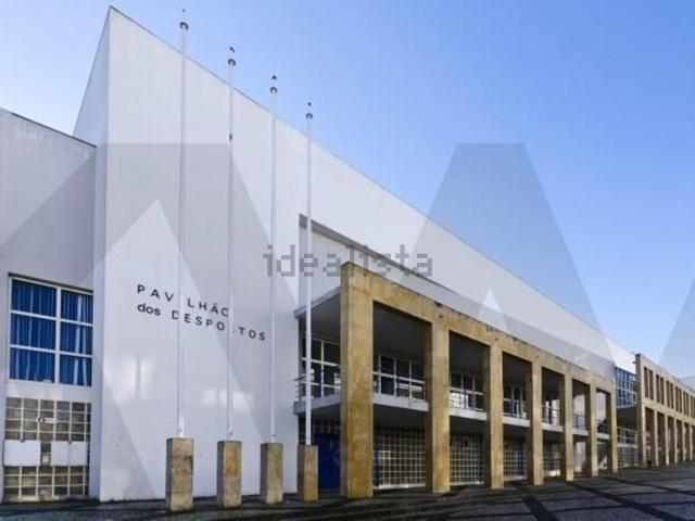 Apartamento, Laranjeiro e Feijó