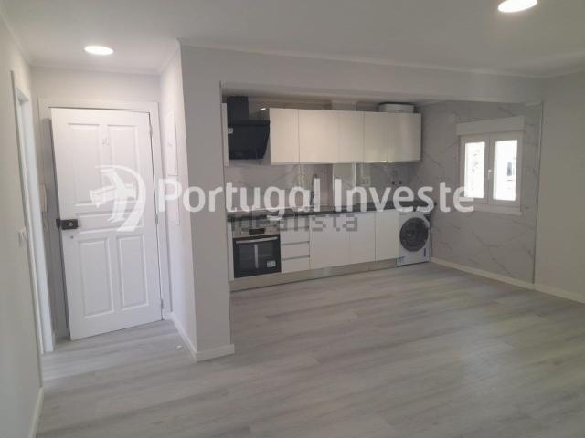 Apartamento, Laranjeiro e Feijó