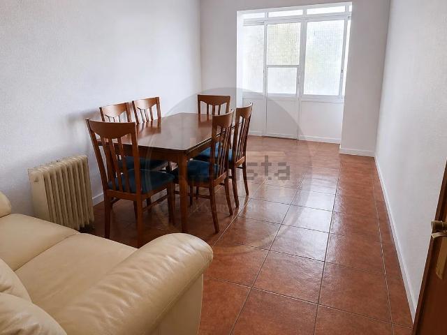 Apartamento, Laranjeiro e Feijó