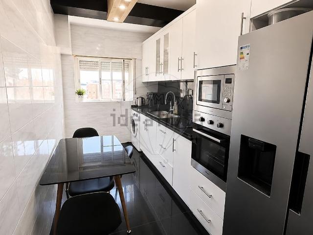 Apartamento, Laranjeiro e Feijó