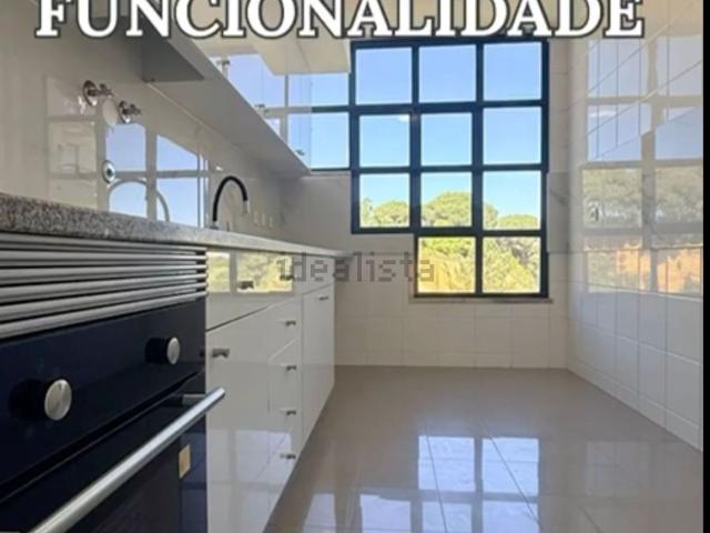 Apartamento, Laranjeiro e Feijó