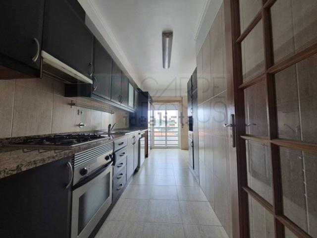 Apartamento, Laranjeiro e Feijó