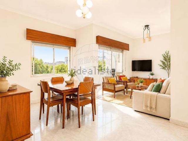Apartamento, Laranjeiro e Feijó
