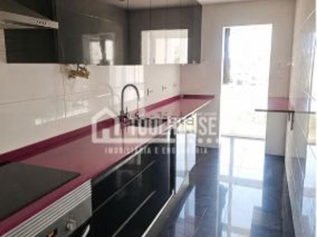 Apartamento, Laranjeiro e Feijó