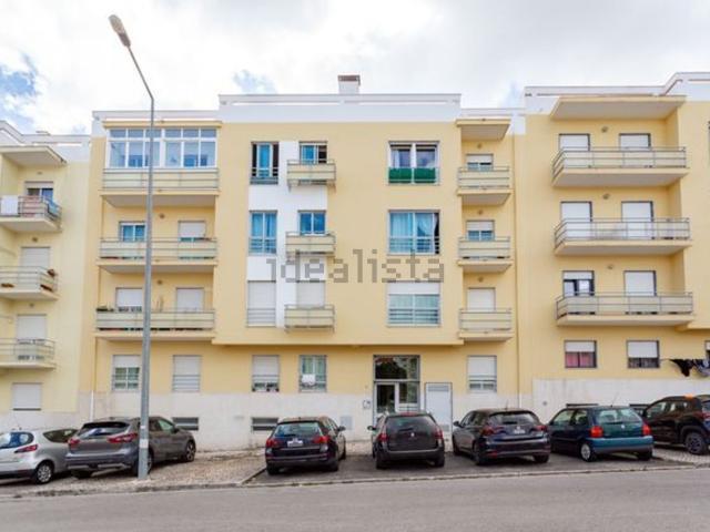 Apartamento, Laranjeiro e Feijó