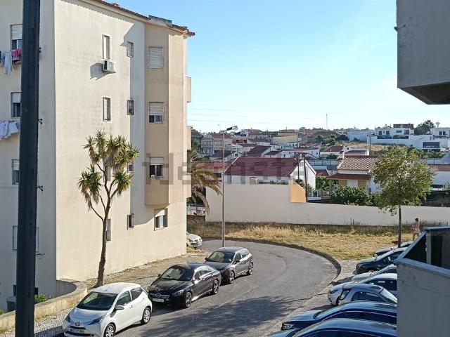 Apartamento, Laranjeiro e Feijó