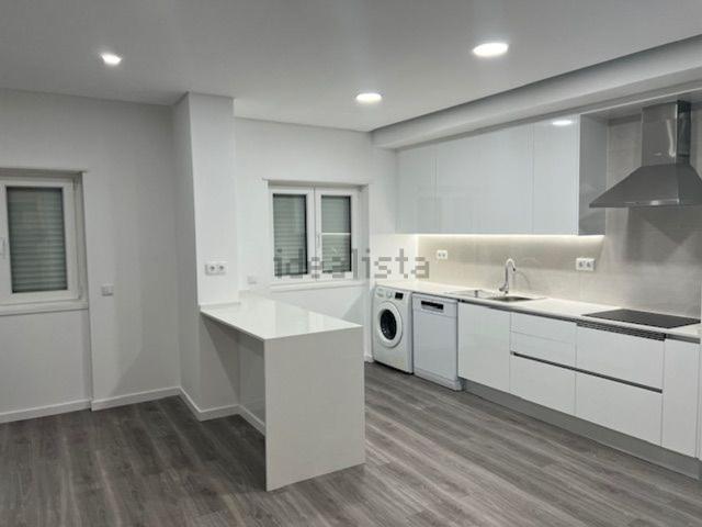 Apartamento, Laranjeiro e Feijó