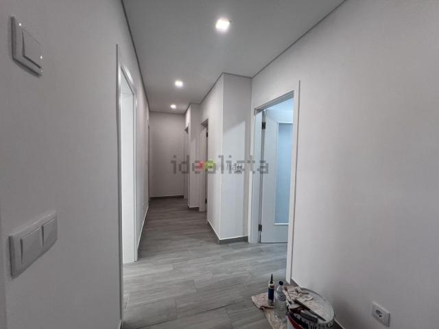 Apartamento, Laranjeiro e Feijó