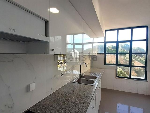 Apartamento, Laranjeiro e Feijó