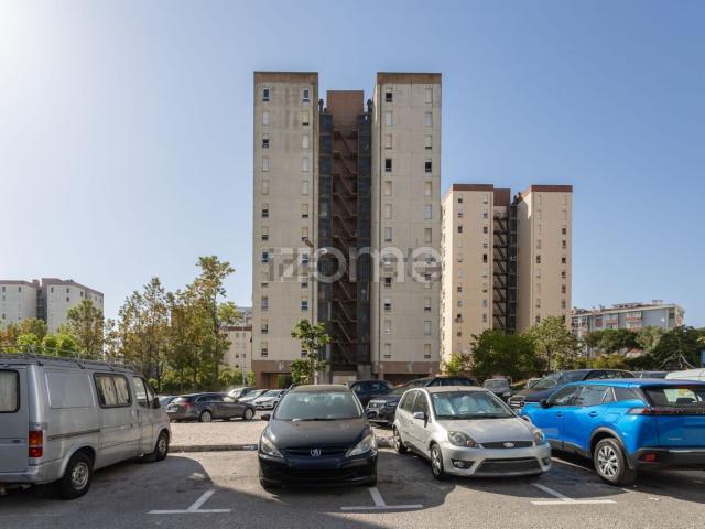 Apartamento, Laranjeiro e Feijó