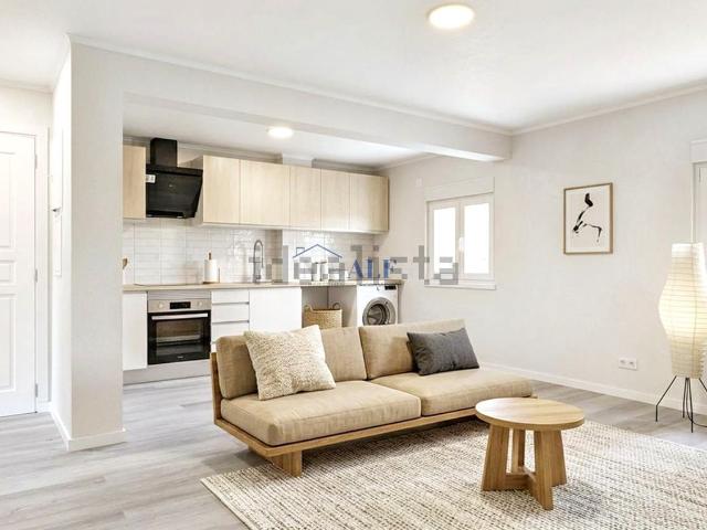 Apartamento, Laranjeiro e Feijó