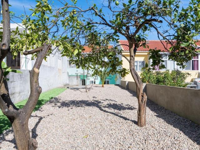 Apartamento, Laranjeiro e Feijó