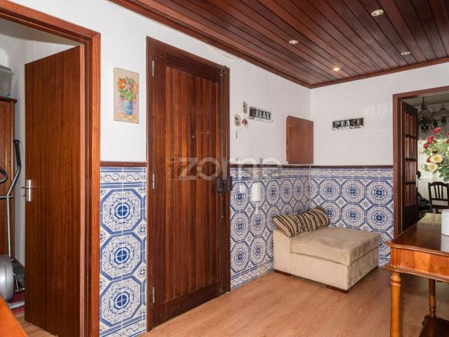 Apartamento, Laranjeiro e Feijó