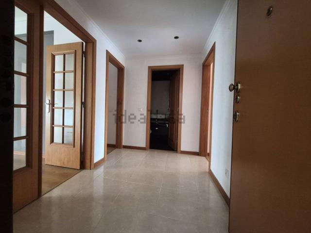 Apartamento, Laranjeiro e Feijó