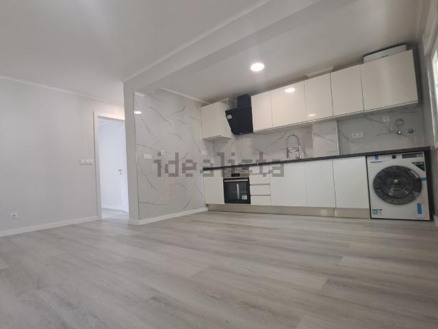 Apartamento, Laranjeiro e Feijó