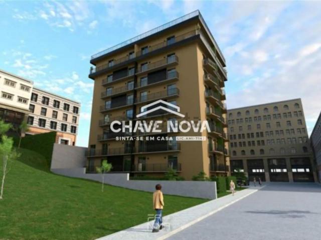 Apartamento, Laranjeiro e Feijó