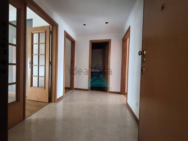 Apartamento, Laranjeiro e Feijó