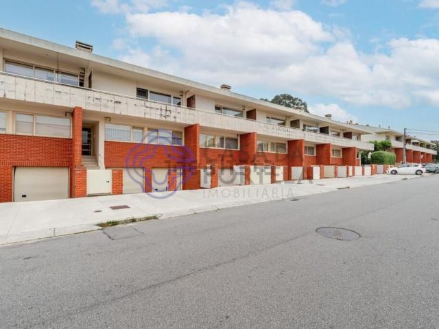 Apartamento, Lavra